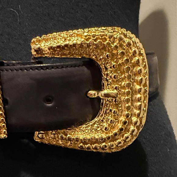 Doppia Vita Women 80/30 Chic Black Belt with Gold Buckle Accents main image 8